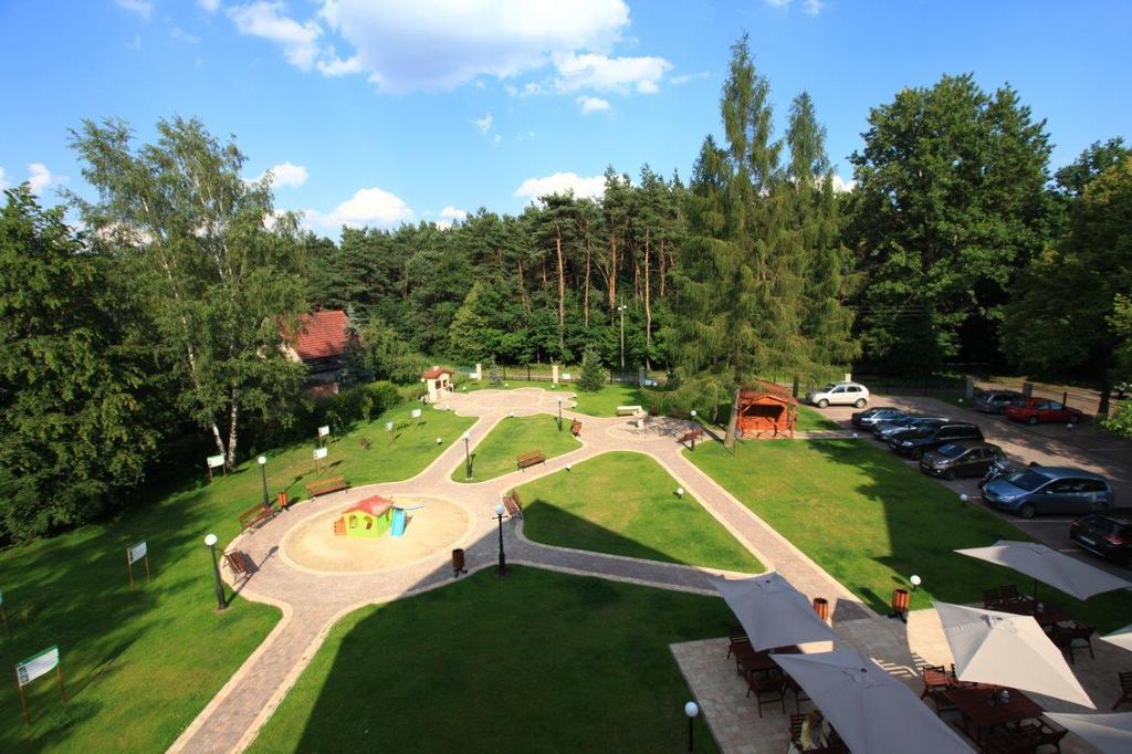 Hotel Modrzewiowy Dwor Γκλίβιτσε Εξωτερικό φωτογραφία