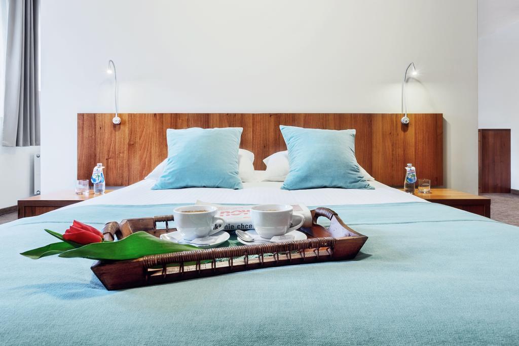 Hotel Modrzewiowy Dwor Γκλίβιτσε Εξωτερικό φωτογραφία