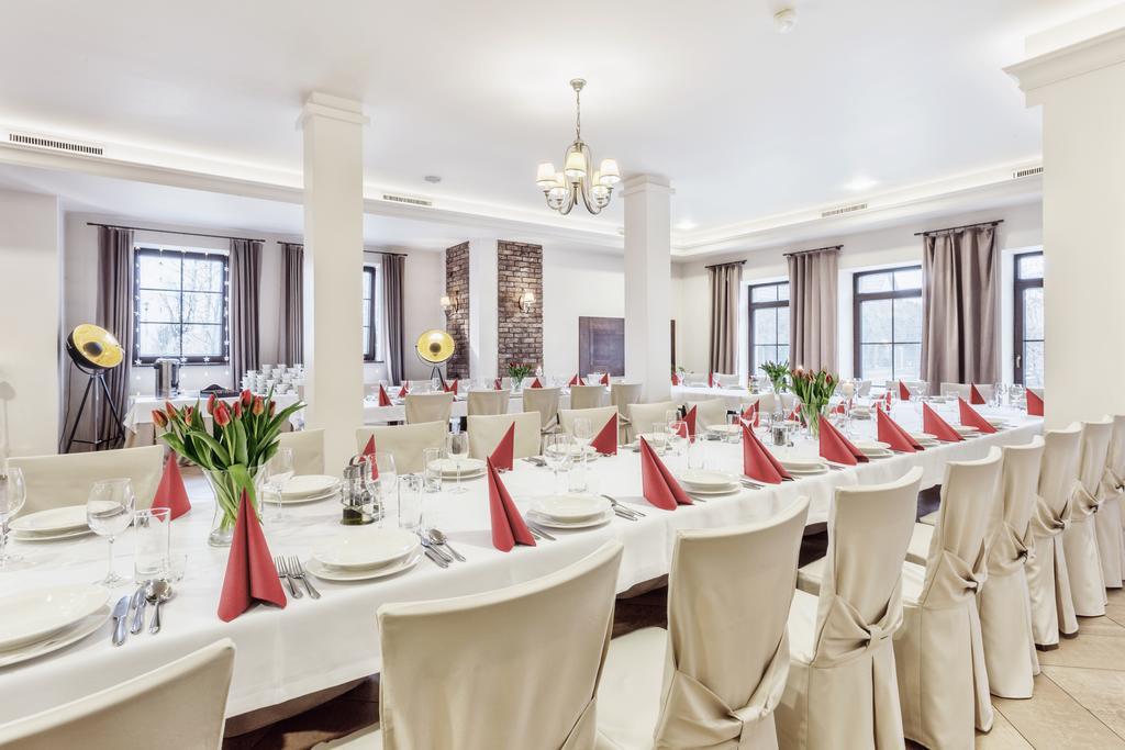 Hotel Modrzewiowy Dwor Γκλίβιτσε Εξωτερικό φωτογραφία