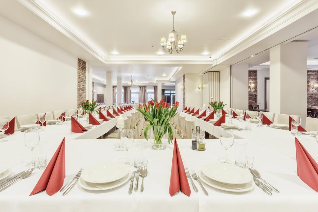 Hotel Modrzewiowy Dwor Γκλίβιτσε Εξωτερικό φωτογραφία
