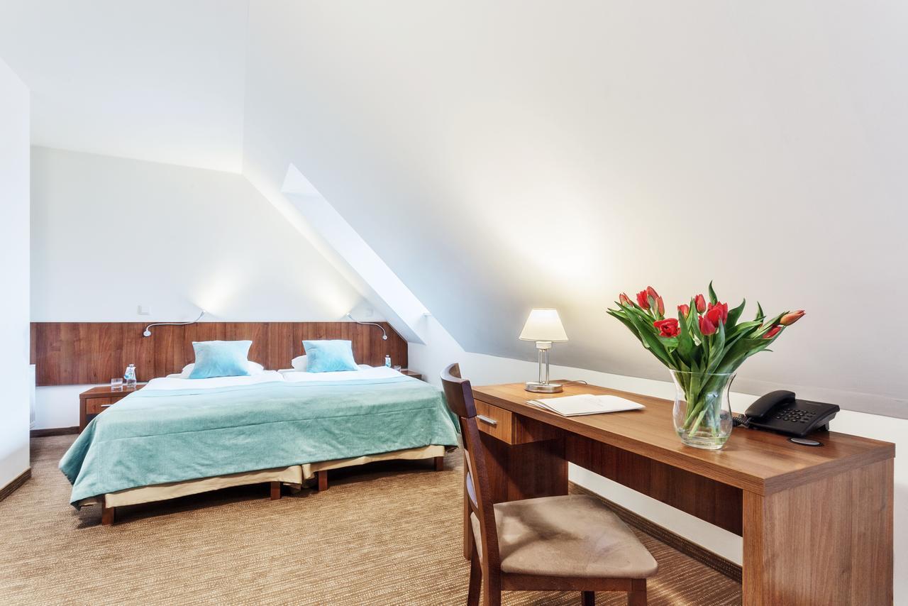 Hotel Modrzewiowy Dwor Γκλίβιτσε Εξωτερικό φωτογραφία